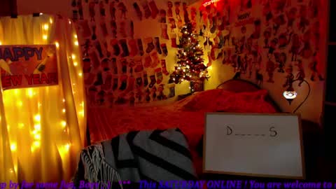 Snapshot of mystydew chatting on January 30, 2:58 pm MystyDew online show from January 30, 2:58 pm