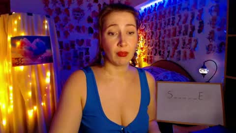 Snapshot of mystydew chatting on March 8, 7:20 pm MystyDew online show from March 8, 7:20 pm