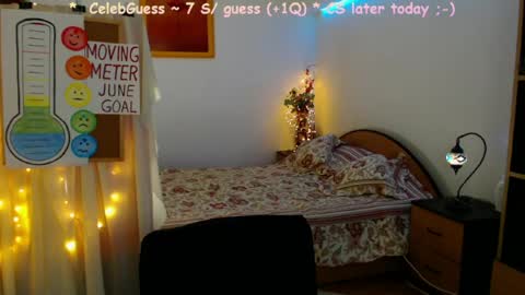 Snapshot of mystydew chatting on June 13, 12:36 pm MystyDew online show from June 13, 12:36 pm