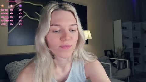 Olivia or just olive online show from December 13, 7:42 pm