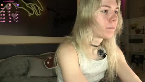 Olivia or just olive online show from February 8, 7:17 pm