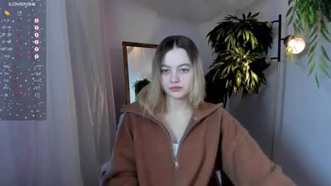 Snapshot of n0_nude chatting on February 13, 3:39 am Eva online show from February 13, 3:39 am