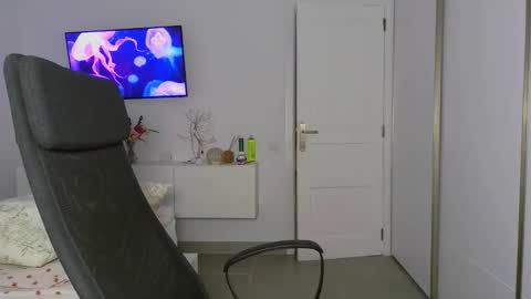 Eva online show from October 22, 8:41 pm