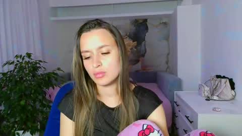 Eva online show from May 23, 7:51 pm