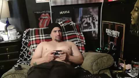 SnackPants online show from December 17, 9:27 pm