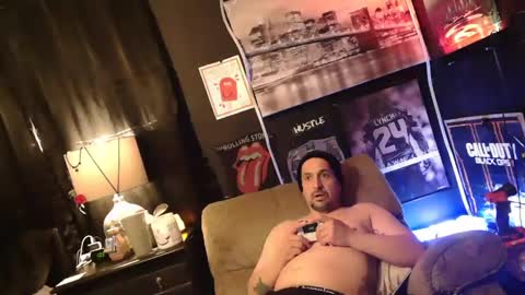 SnackPants online show from December 25, 9:02 am