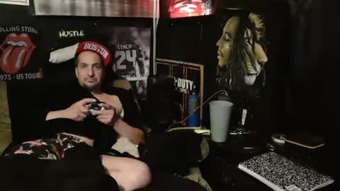 SnackPants online show from January 14, 6:45 am