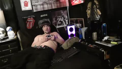 SnackPants online show from January 16, 4:17 am