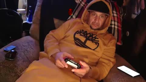SnackPants online show from February 27, 8:17 am