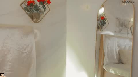 naamah_b online show from November 29, 2:09 pm