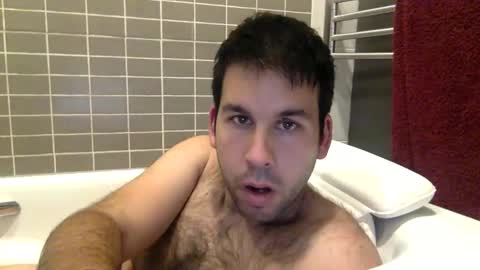 Snapshot of nachosev chatting on December 3, 7:33 pm jesussevilla online show from December 3, 7:33 pm