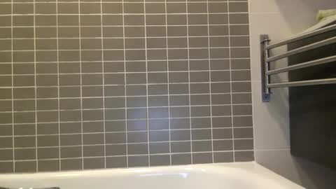 Snapshot of nachosev chatting on October 1, 5:52 pm jesussevilla online show from October 1, 5:52 pm