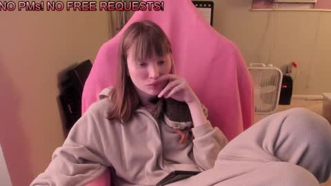 Natalie Marlo online show from January 16, 7:49 am