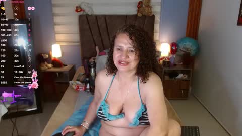 nadia_84 online show from October 15, 12:27 pm