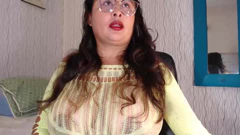 Nadia online show from October 4, 11:41 am