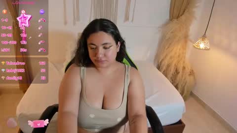 Snapshot of nadine_russo chatting on December 23, 3:55 pm Nadine online show from December 23, 3:55 pm