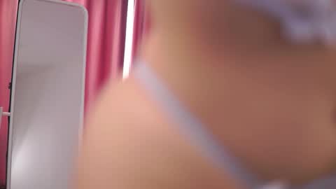 Snapshot of nadyablue chatting on February 11, 10:31 am Nadia online show from February 11, 10:31 am