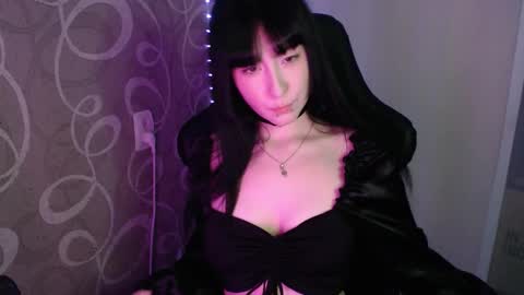 Naemi online show from September 11, 2:06 pm