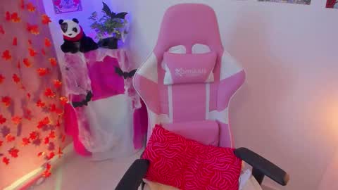 Snapshot of naharasoler chatting on October 23, 8:51 pm Nahara Soler online show from October 23, 8:51 pm