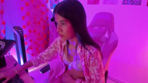 Snapshot of naharasoler chatting on November 3, 3:02 pm Nahara Soler online show from November 3, 3:02 pm