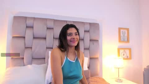 nahhiara  online show from October 8, 7:22 pm