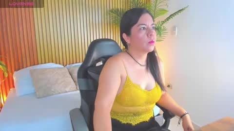 Snapshot of nahia_13 chatting on October 29, 12:07 pm N A H I A online show from October 29, 12:07 pm