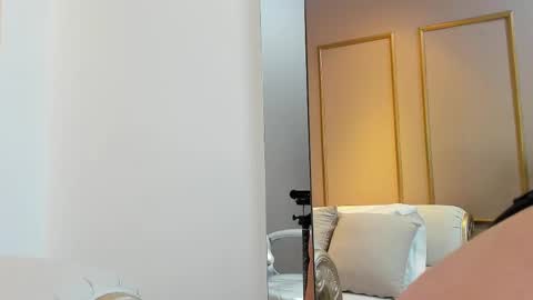 Snapshot of nahimithompson chatting on November 11, 7:25 pm Nahimi online show from November 11, 7:25 pm