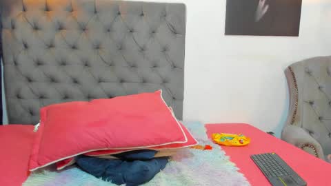 nahirobyy ebonyy online show from March 31, 6:19 pm