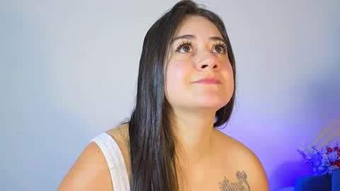 Snapshot of nahomi_sweett chatting on April 7, 10:48 am Nahomi online show from April 7, 10:48 am