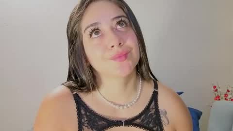 Snapshot of nahomi_sweett chatting on April 24, 10:39 am Nahomi online show from April 24, 10:39 am