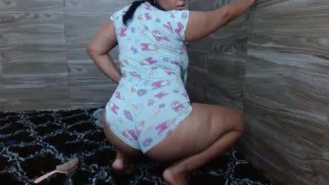 NAHOMI EMBER01 online show from November 28, 5:37 pm