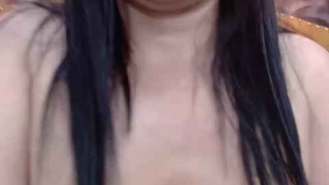 Nahomi online show from December 2, 3:45 am