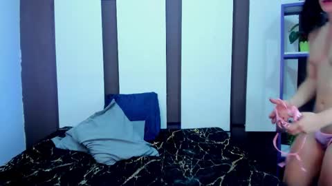 nahomy online show from February 18, 7:32 pm