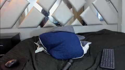 Snapshot of nahomii_hill chatting on November 28, 11:29 pm Nahomi online show from November 28, 11:29 pm