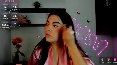 Snapshot of nahomirosse chatting on October 24, 12:01 pm SHELBY online show from October 24, 12:01 pm