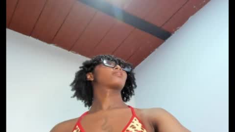 Snapshot of nahomy_james25 chatting on June 16, 11:07 pm nahomy_james25 online show from June 16, 11:07 pm