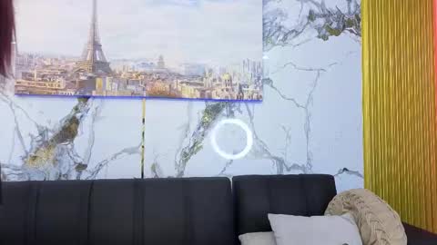 nahomy_smith23_aws online show from November 16, 1:17 pm