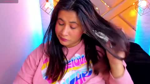 Snapshot of naia_karter chatting on January 19, 5:07 pm online show from January 19, 5:07 pm