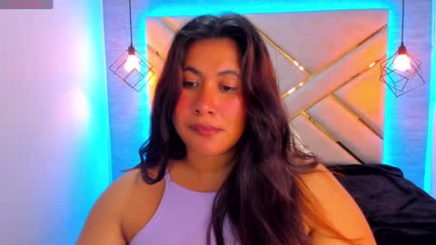 Snapshot of naia_karter chatting on February 1, 9:29 pm online show from February 1, 9:29 pm