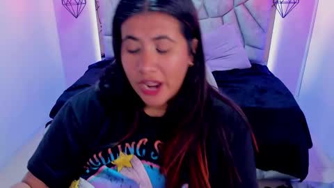 Snapshot of naia_karter chatting on February 8, 9:57 pm online show from February 8, 9:57 pm