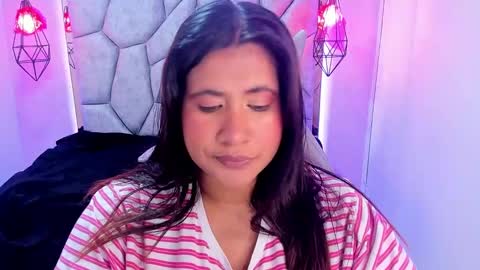 Snapshot of naia_karter chatting on February 11, 7:38 pm online show from February 11, 7:38 pm