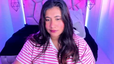 Snapshot of naia_karter chatting on February 18, 7:09 pm online show from February 18, 7:09 pm