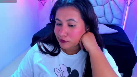 Snapshot of naia_karter chatting on February 26, 9:05 pm online show from February 26, 9:05 pm