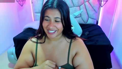 Snapshot of naia_karter chatting on February 27, 11:26 pm online show from February 27, 11:26 pm