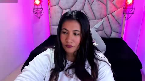 Snapshot of naia_karter chatting on March 1, 7:15 pm online show from March 1, 7:15 pm