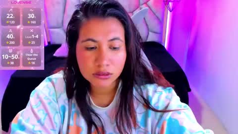 Snapshot of naia_karter chatting on March 11, 10:09 pm online show from March 11, 10:09 pm