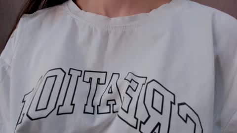 Snapshot of naiamo chatting on December 10, 10:17 am Sonny online show from December 10, 10:17 am