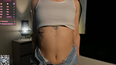 Snapshot of naiamo chatting on February 4, 8:24 am Sonny online show from February 4, 8:24 am