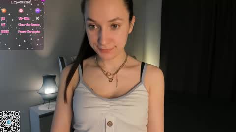 Snapshot of naiamo chatting on February 14, 5:09 am Sonny online show from February 14, 5:09 am