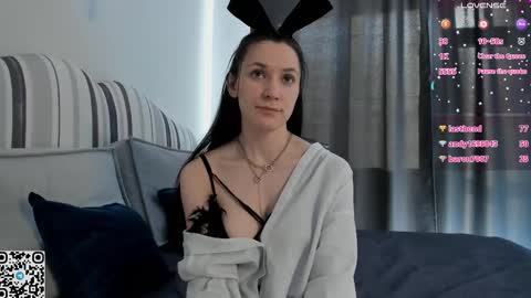 Snapshot of naiamo chatting on February 14, 11:10 am Sonny online show from February 14, 11:10 am